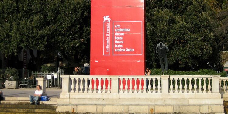 [foto: By AlMare - Own work, CC BY-SA 2.5, https://commons.wikimedia.org/w/index.php?curid=3103104]