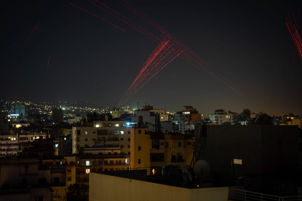 L’UE accoglie la tregua in Libano, Costa: “Deve essere attuata e verificata sul campo”