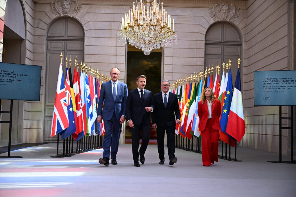 Hormuz riaperto, da Parigi i volenterosi pronti a missione pacifica