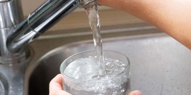 Acqua potabile (Fonte: Imagoeconomica)