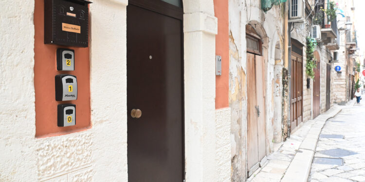 KEYBOX. Fonte: Saverio De Giglio, via Imagoeconomica