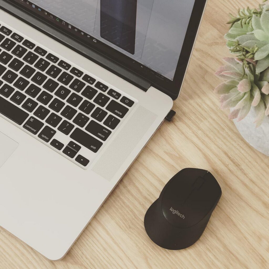 Il 40 per cento dei cittadini dell’UE manca ancora di competenze digitali di base