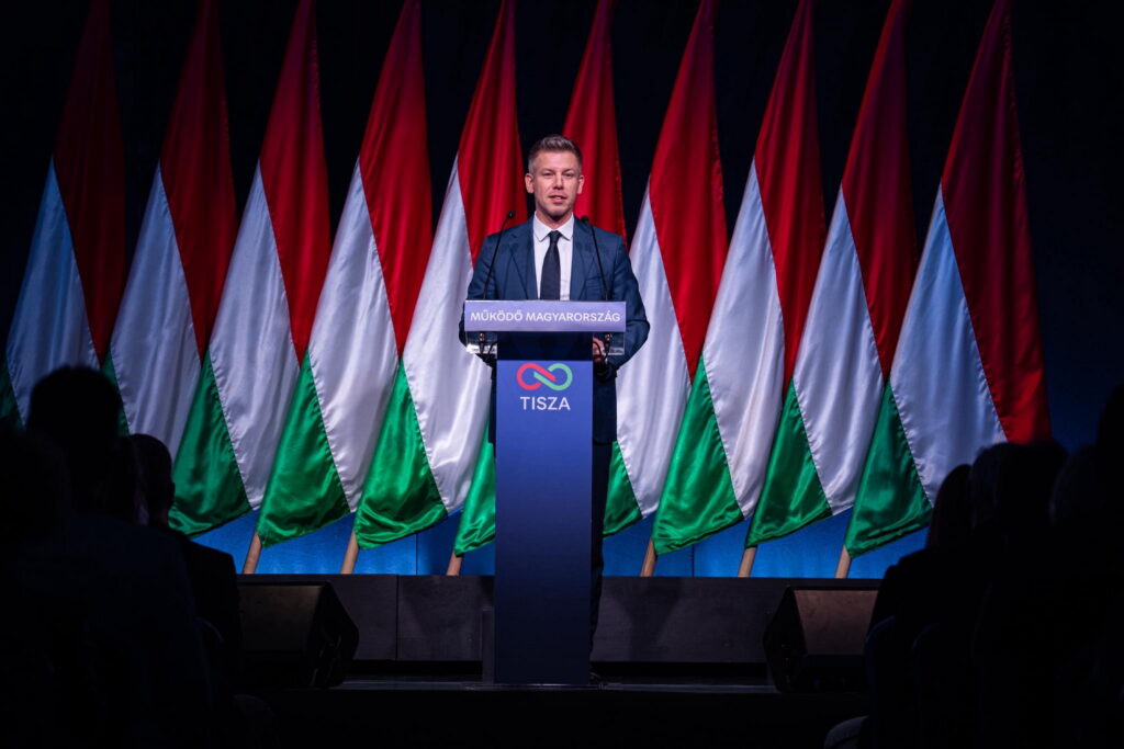 Budapest volta pagina: vittoria schiacciante di Péter Magyar alle elezioni in Ungheria