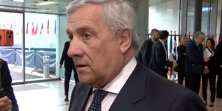 Il ministro degli Esteri, Antonio Tajni, al consiglio Affari esteri [Lussemburgo, 21 aprile 2026]. Fonte: Consiglio UE
