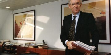 Mario Monti, nel marzo 2001, all'epoca commissario UE alla concorrenza. Fonte: EC - Audiovisual Service