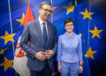 Il presidente della Serbia, Aleksandar Vucic, e la commissaria europea per l'Allargamento, Marta Kos