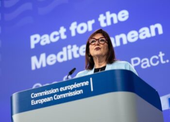 La commissaria europea al Mediterraneo, Dubravka Šuica, presenta il Patto Mediterraneo Piano d'Azione (17 aprile 2026). Fonte: EC - Audiovisual Service