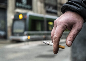 Sigaretta. Fonte: Imagoeconomica, Marco Cremonesi