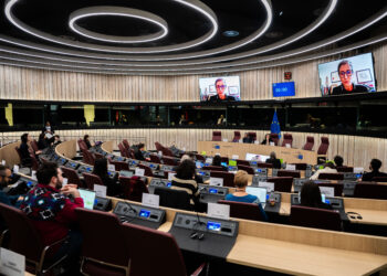 Scambio di informazioni della Delegazione per le relazioni con la Palestina (DPAL) con relatrice speciale delle Nazioni Unite sulla situazione dei diritti umani nei territori palestinesi occupati dal 1967, Francesca Albanese, 2025. Crediti: Parlamento europeo
