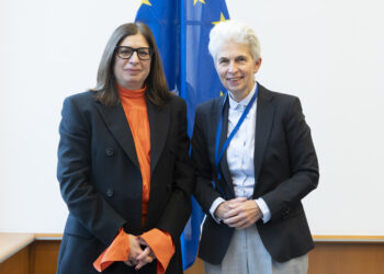 Da sinistra a destra l’ambasciatrice cipriota, Christina Rafti, e l’eurodeputata e Presidente SEDE, Marie Agnes Strack Zimmermann, novembre 2025. Crediti: Parlamento europeo