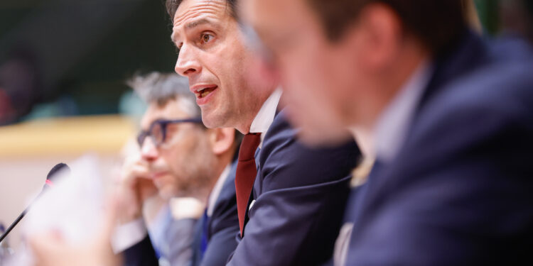 Ambiente, Hoekstra, ETS, emissioni