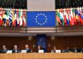 Il viceministro per lo Sviluppo delle comunità e dei territori dell'Ucraina, Oleksii Riabykin, alla plenaria del Comitato europeo delle Regioni (7 maggio 2026). Fonte: Comitato europeo delle Regioni