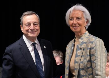 Mario Draghi (sinistra) con Christine Lagarde [Gent, 24 febbraio 2024. Foto: IPA agency]