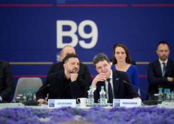 Volodymyr Zelensky, presidente dell'Ucraina, e Nicușor Dan, presidente della Romania [Fonte: Imagoeconomica]