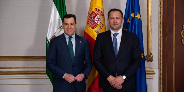Febbraio 2026, Juan Manuel Moreno Bonilla con il commissario europeo all'Agricoltura, Christophe Hansen. Source: EC - Audiovisual Service. Producer : CE - Service audiovisuel Photographer : Jorge Guerrero
