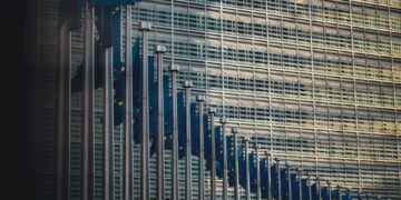 Palazzo Berlaymont a Bruxelles. Photo de Christian Luesur Unsplash
