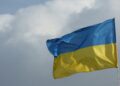 Bandiera ucraina via Unsplash