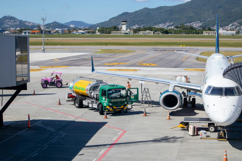 EU says high fuel prices do not justify increases in airfares