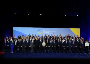 Foto di famiglia alla Conferenza sulla ripresa dell'Ucraina. 26 Giugno 2026. Source: EU Council