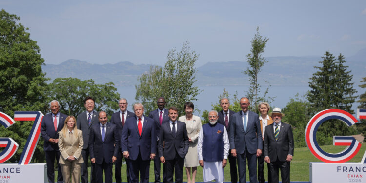 La 'foto di famiglia' dei leader del G7 ad Evian (Source: Wikicommons)