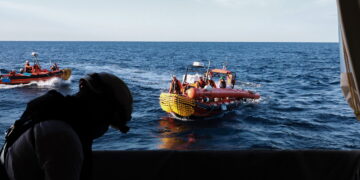 Soccorsi della nave Geo Barents di Medici Senza Frontiere. Crediti: Mohamad Cheblak via Imagoeconomica