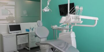 Studio dentistico [foto: imagoeconomica]