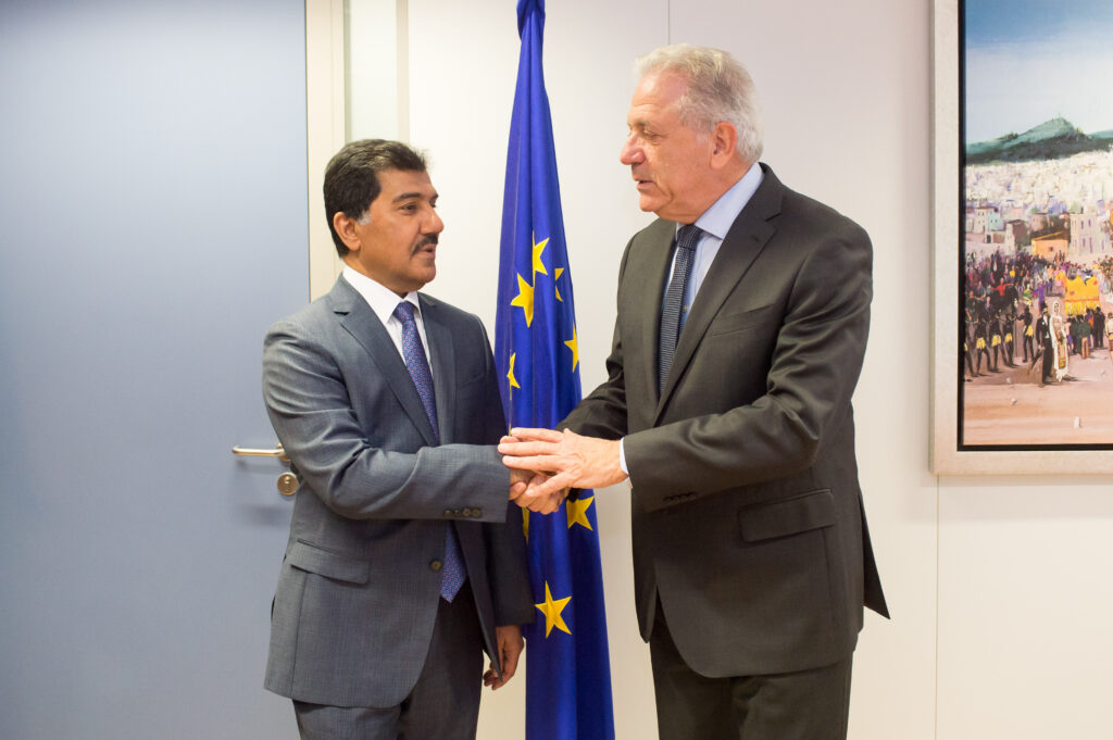 Qatargate: Belgian authorities call for the arrest of former EU Commissioner Avramopoulos