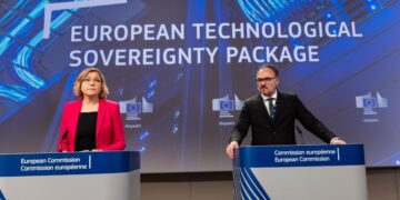 La vicepresidente esecutiva per Sovranità tecnologica, sicurezza e democrazia, Henna Virkkunen, e il commissario europeo all'Energia, Dan Jorgensen, in conferenza stampa (3 giugno 2026). Source: EC - Audiovisual Service