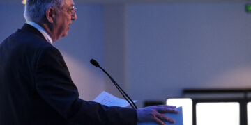 Il commissario per la pesca, Costas Kadis, interviene alla presentazione dell'annuncio strategico del programma per lo sviluppo sostenibile dell'Oceano Indiano occidentale. Crediti: Commissione europea