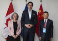 Julie Dabrusin, Wopke Hoekstra e Huang Runqiu [Foto: EC - Audiovisual Service]