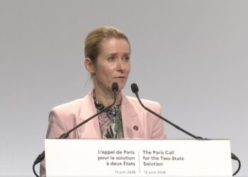 L'Alta rappresentante per la politica estera UE, Kaja Kallas, durante il suo discorso a Parigi (via EBS)