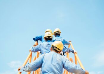 Lavoratori via Unsplash. Photo de solsur Unsplash
