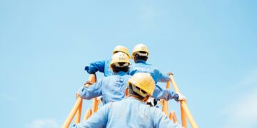 Lavoratori via Unsplash. Photo de solsur Unsplash