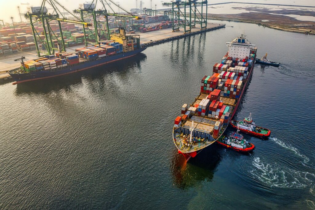 EU and eurozone trade balances in the red: deficits of €7.1 billion and €1 billion in April