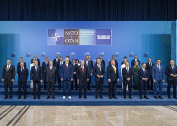 Foto di famiglia al Vertice NATO ad Ankara, 8 luglio 2026. Source: NATO
