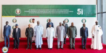 Una foto pubblicata sulla pagina Facebook dell'ECOWAS mostra i capi di Stato e di governo all'apertura della 69ª conferenza dell'ECOWAS a Freetown il 19 luglio 2026. ECOWAS/FACEBOOK