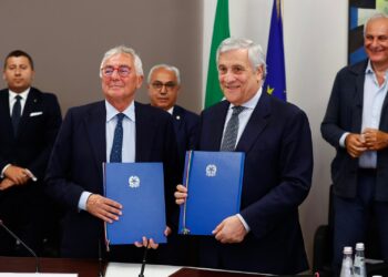 Il ministro degli Affari esteri, Antonio Tajani, e il presidente di Unioncamere, Andrea Prete. Source: Unioncamere
