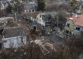 La periferia di Kiev colpita da attacco missilistico russo. Crediti: Carlo Cremonesi via Imagoeconomica