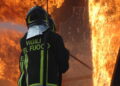 Incendio a Bari. Crediti: Vigili del fuoco via Imagoeconomica