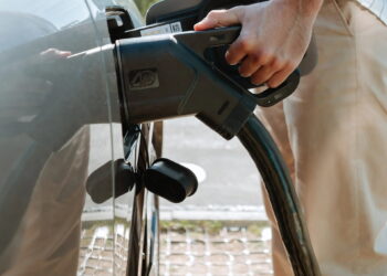 ELECTRA AZIENDA PRODUZIONE STAZIONE STAZIONI DI RICARICA RICARICHE AUTO ELETTRICHE ELETTRICA COLONNINA COLONNINE