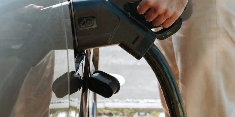 ELECTRA AZIENDA PRODUZIONE STAZIONE STAZIONI DI RICARICA RICARICHE AUTO ELETTRICHE ELETTRICA COLONNINA COLONNINE