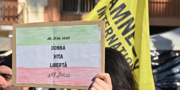 Manifestazione a sostegno del movimento 'Donna, Vita, Libertà'. Source: Saverio De Giglio via Imagoeconomica