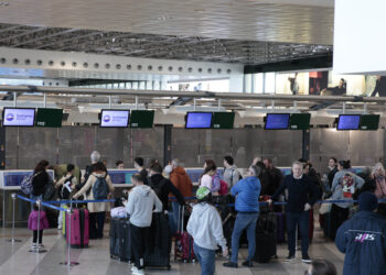 Check-in all'aeroporto di Milano Malpensa. Crediti: Clemente Marmorino via Imagoeconomica