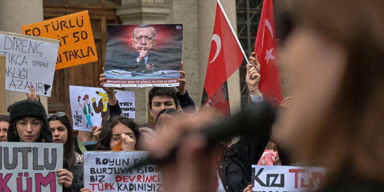 Roma 2025: MANIFESTAZIONE DI SOLIDARIETA' AL SINDACO DI ISTANBUL. (Imagoeconomica)
