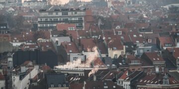 Emissioni dai tetti di Bruxelles all'alba. Source: Mauro Bottaro EC - Audiovisual Service