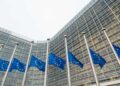 Bandiere dell'Unione europea sventolano a palazzo Berlaymont. Crediti: Commissione europea