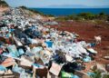 Discarica di rifiuti in Albania. Crediti: Antoine Giret via Unsplash