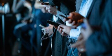 Social - minori - UE - online
