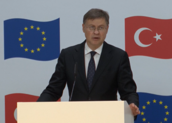 Il commissario per l'Economia, Valdis Dombrovskis [Ankara, 2 luglio 2026]