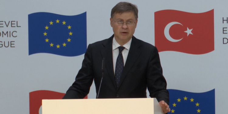 Il commissario per l'Economia, Valdis Dombrovskis [Ankara, 2 luglio 2026]